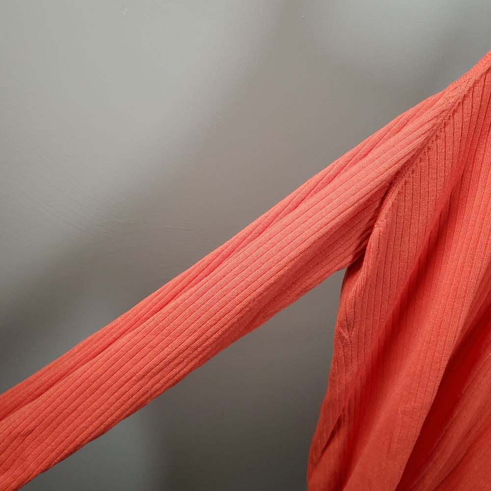 Sleeveless Ribbed Top - Picture 3 of 5